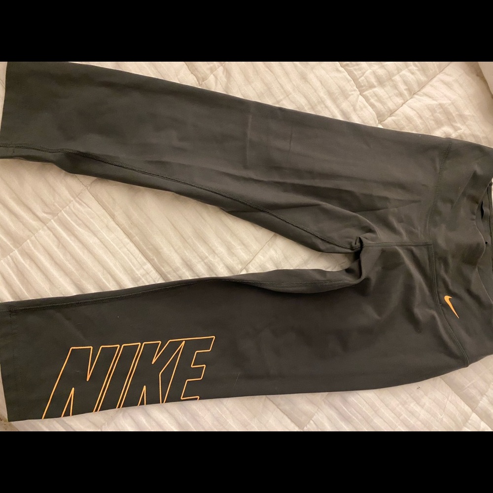 Nike Grey with coral logo dri fit cropped pants